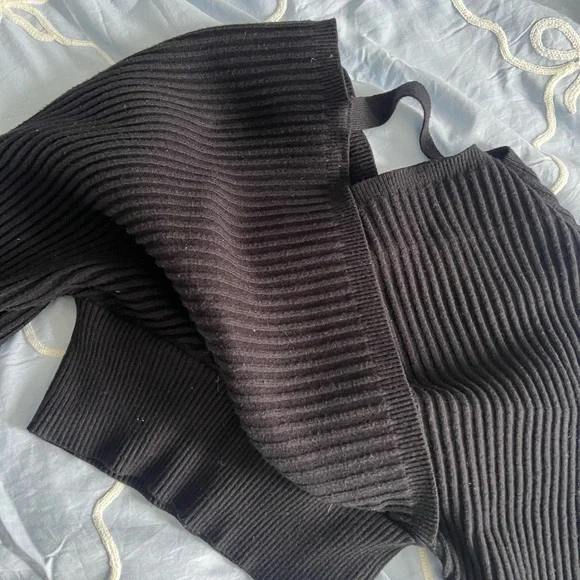 Windsor Black Ribbed Wrap-Crop Sweater - Picture 3 of 6